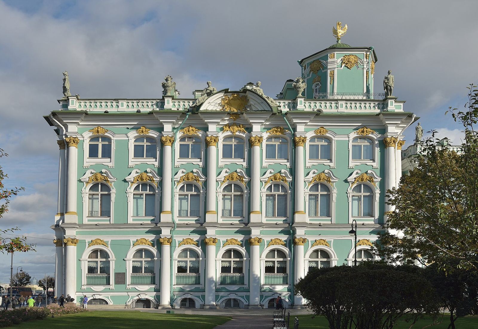 The Hermitage seen from outside, after a morning indoors.