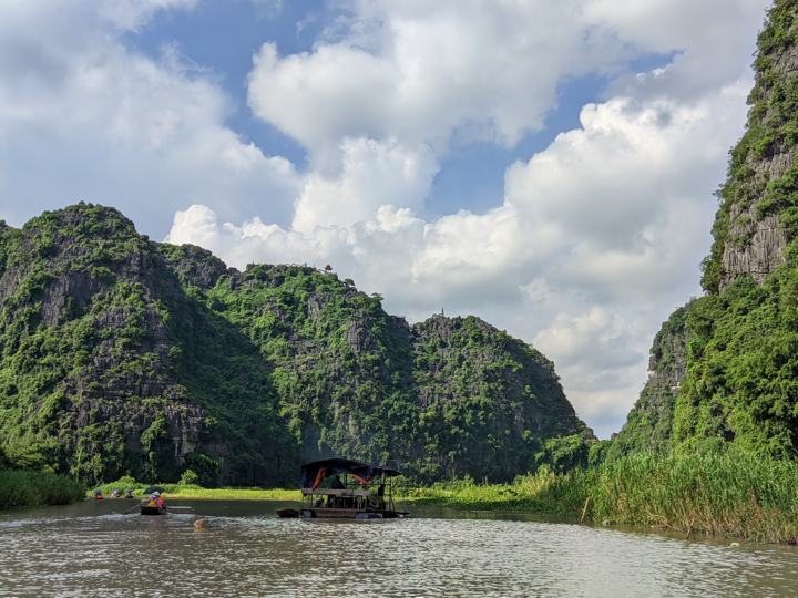 Ninh Bình Day Trip from Hanoi: Tràng An or Tam Cốc, Getting There and a Realistic Plan
