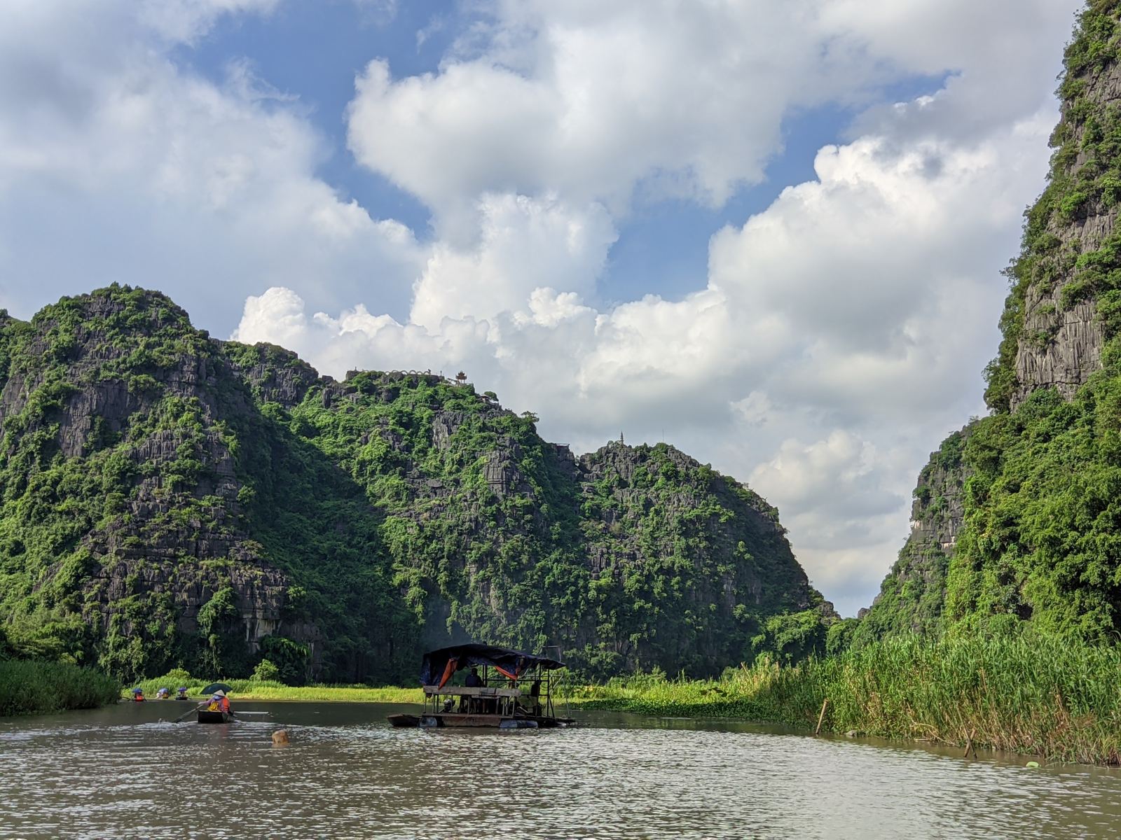 Ninh Bình Day Trip from Hanoi: Tràng An or Tam Cốc, Getting There and a Realistic Plan